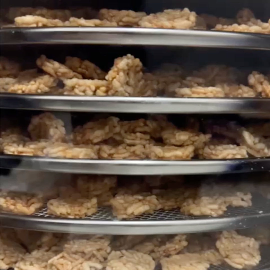 baking rice cracker huqkhuun